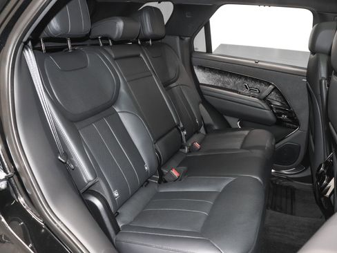 Used 2025 Land Rover Range Rover Sport Dynamic SE image 27