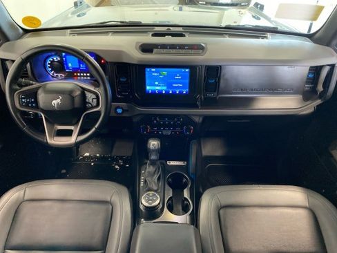 Used 2023 Ford Bronco Black Diamond w/ Sasquatch Package image 13