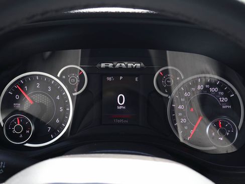 Used 2025 RAM 1500 Big Horn AWD/4WD image 11