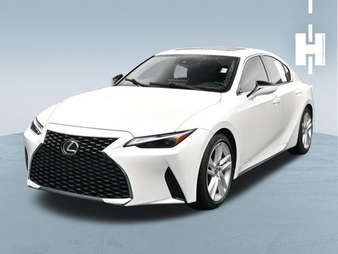 Used 2023 Lexus IS 300 w/ Comfort Package RWD image 3