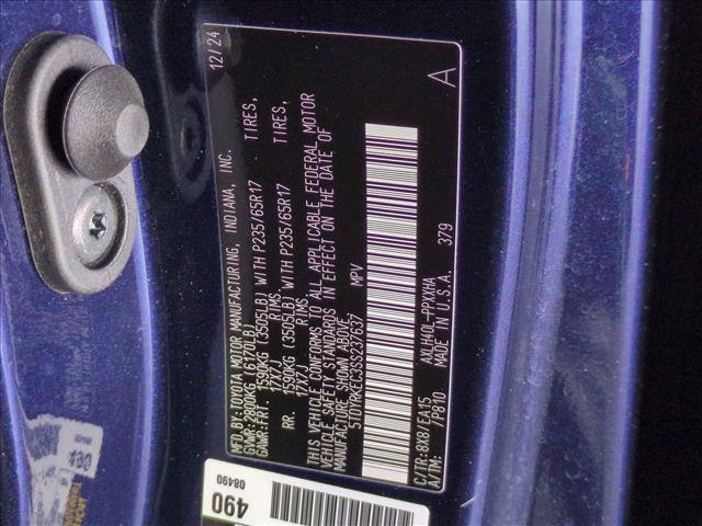 Used 2025 Toyota Sienna XLE FWD image 25