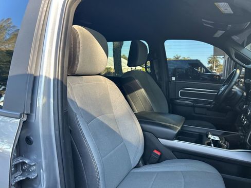 Used 2024 RAM 3500 Big Horn image 21