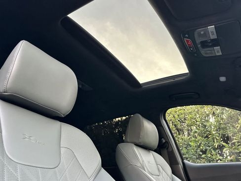 Used 2024 Kia Telluride SX Prestige X-Line image 18