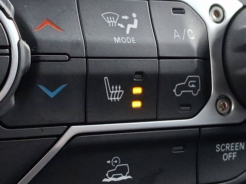 Used 2023 Jeep Wrangler Unlimited Rubicon w/ Cold Weather Group image 24