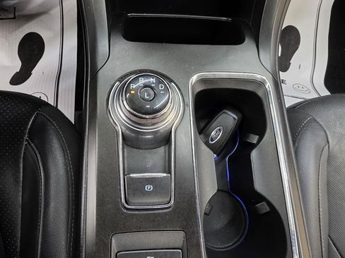 Used 2018 Ford Fusion Titanium FWD image 32