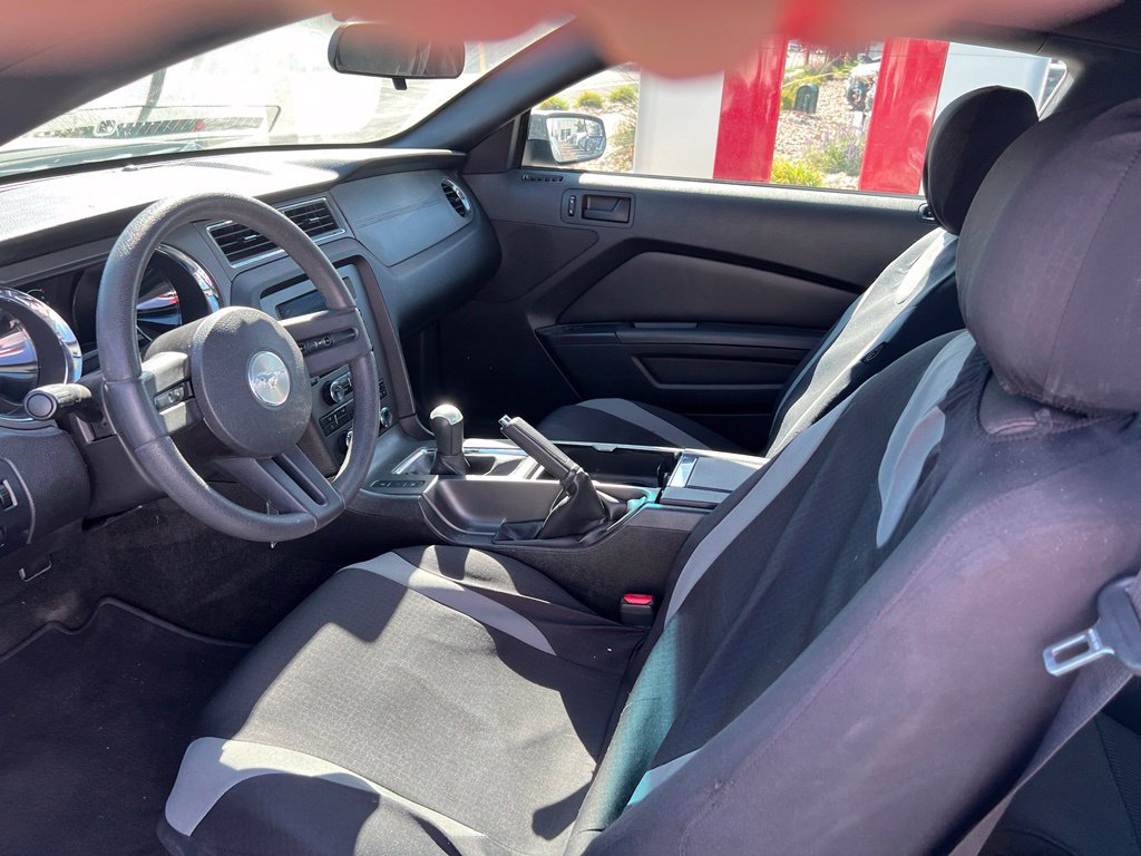 Used 2012 Ford Mustang Coupe RWD image 7