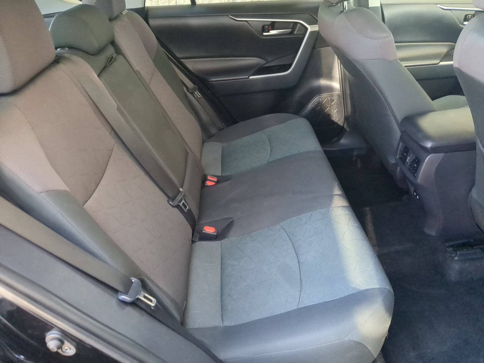 Used 2024 Toyota RAV4 XLE AWD/4WD image 26