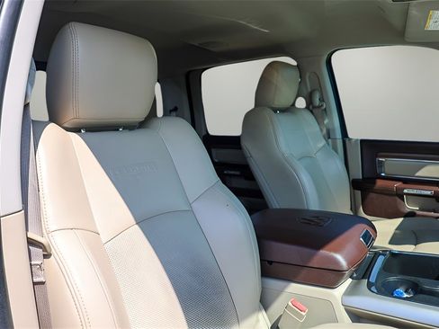 Used 2017 RAM 1500 Laramie w/ Convenience Group image 17