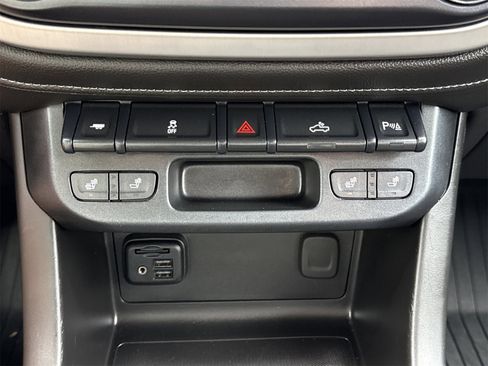 Used 2019 GMC Canyon SLT w/ Trailering Package image 25