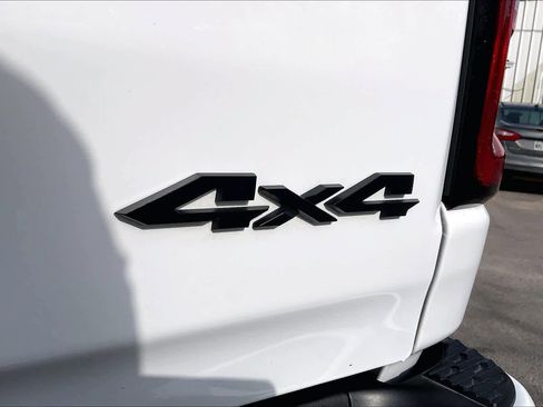 Used 2025 RAM 1500 Lone Star image 9