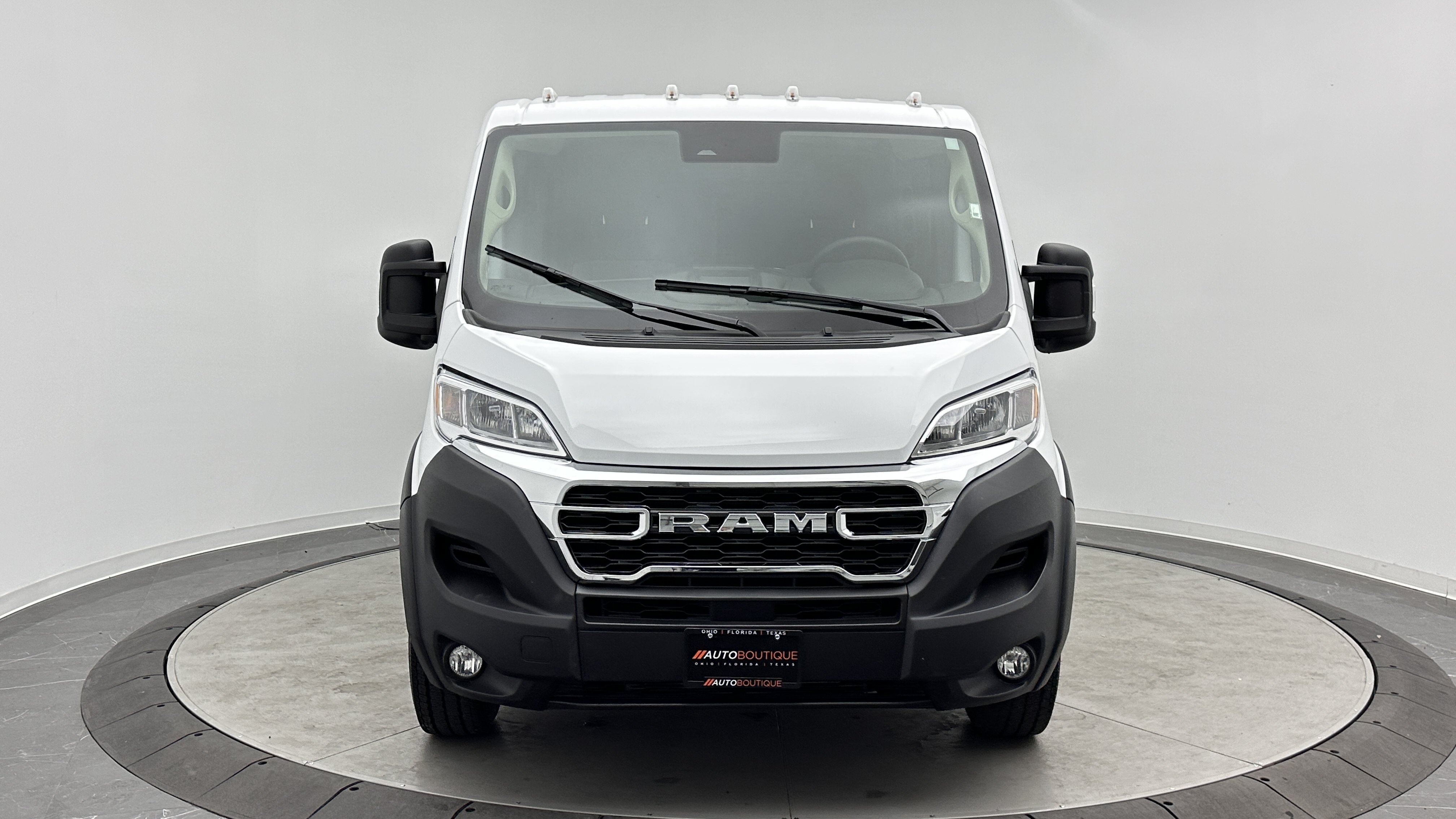 Used 2026 RAM ProMaster 2500 w/ Convenience Group FWD image 2