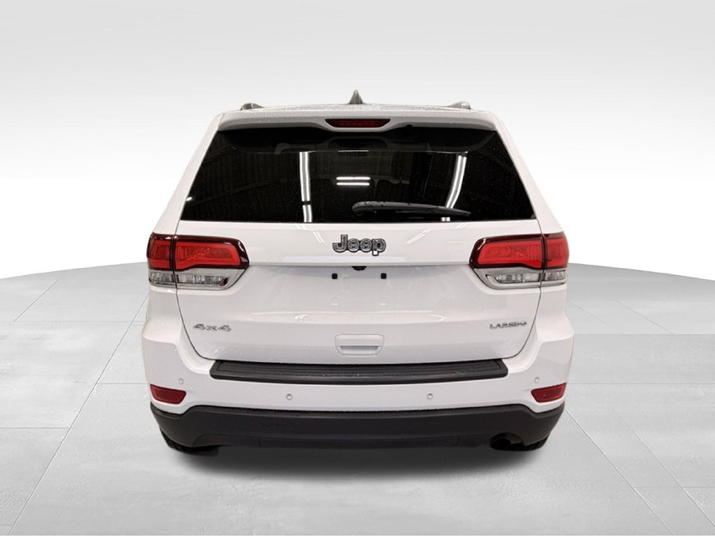 Used 2020 Jeep Grand Cherokee Laredo AWD/4WD image 4