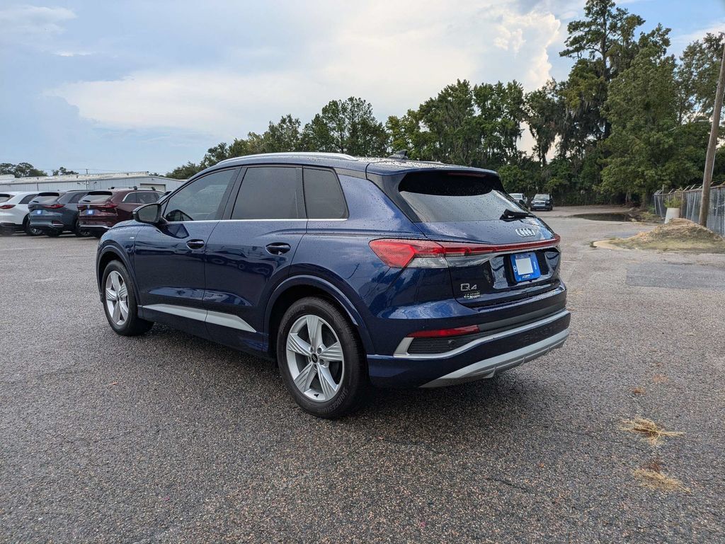 Used 2025 Audi Q4 e-tron Prestige w/ Cold Weather Package AWD/4WD image 6