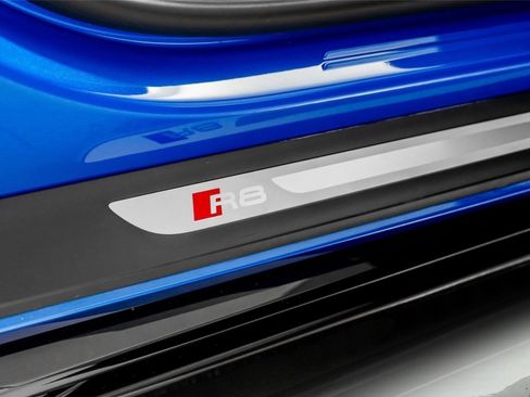 Used 2022 Audi R8 V10 image 32