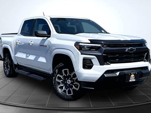 Used 2023 Chevrolet Colorado LT w/ LT Convenience Package III AWD/4WD image 22