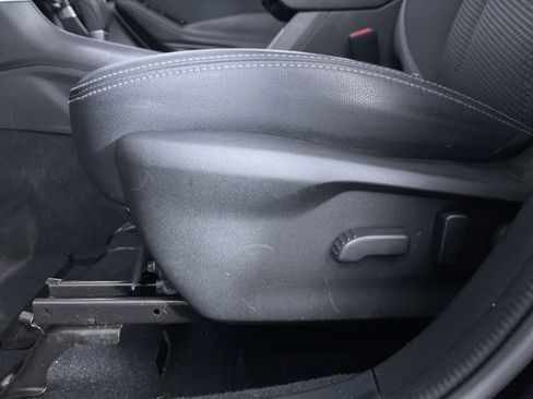 Used 2023 Subaru Forester Premium image 13