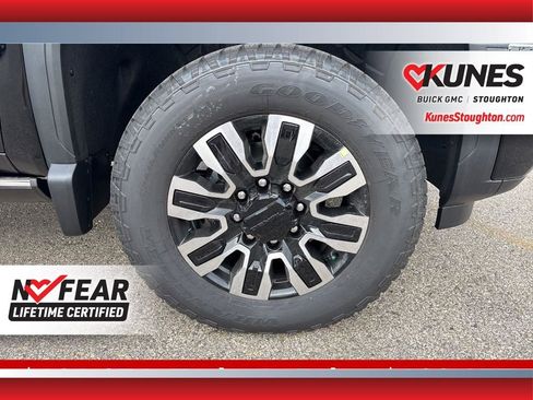 Used 2026 GMC Sierra 3500 Denali Ultimate w/ Snow Plow Prep/Camper Package image 19