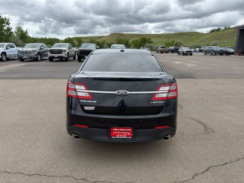 Used 2016 Ford Taurus Limited FWD image 13