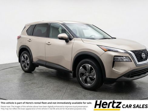 Used 2025 Nissan Rogue SV image 1