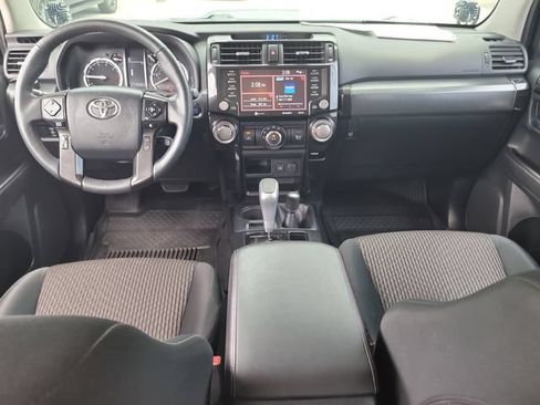 Used 2022 Toyota 4Runner TRD Off-Road AWD/4WD image 14