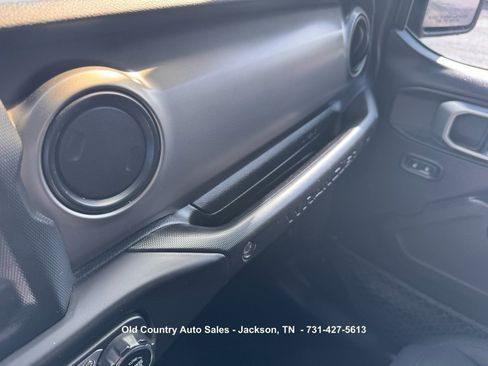 Used 2018 Jeep Wrangler Unlimited Sport S AWD/4WD image 27