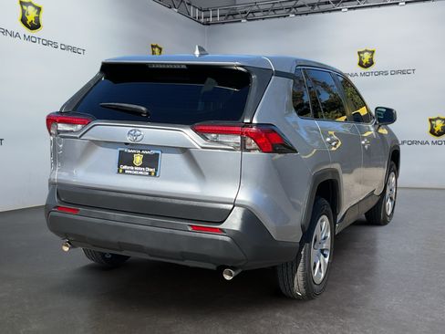 Used 2023 Toyota RAV4 LE FWD image 5
