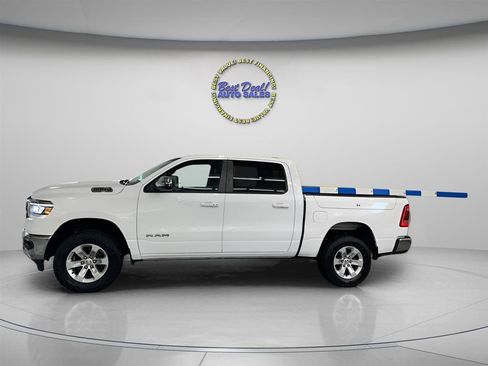 Used 2023 RAM 1500 Laramie AWD/4WD image 2