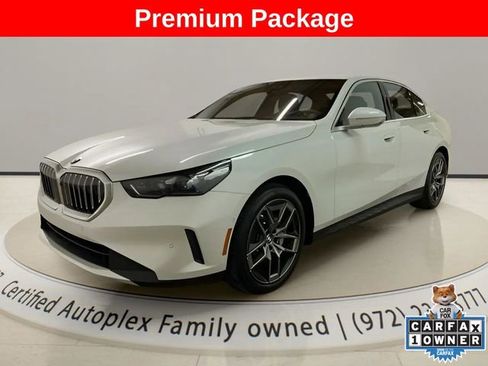 Used 2026 BMW 530i xDrive AWD/4WD image 1