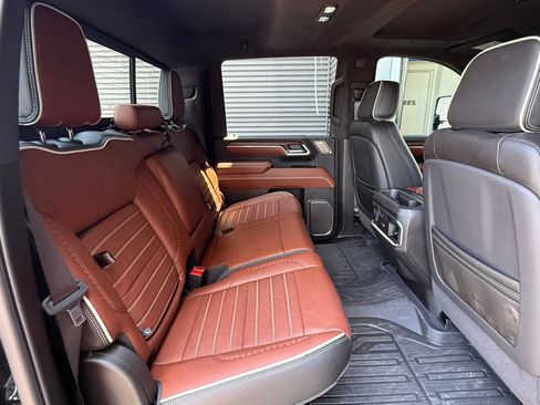 Used 2026 GMC Sierra 2500 Denali Ultimate w/ Max Trailering Package AWD/4WD image 15