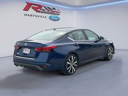 Used 2021 Nissan Altima 2.5 SR FWD image 2