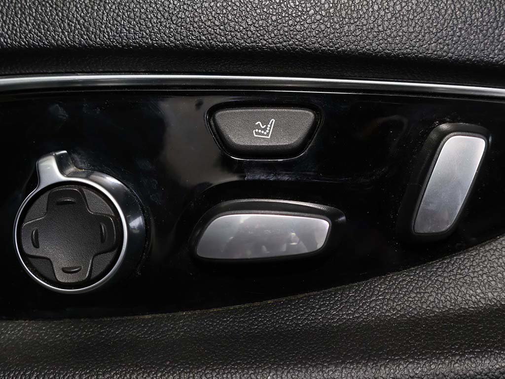 Used 2020 Cadillac Escalade Platinum AWD/4WD image 34