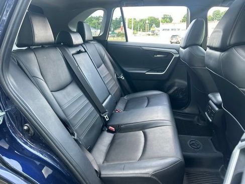 Used 2019 Toyota RAV4 Limited w/ Advanced Technology Package AWD/4WD image 40