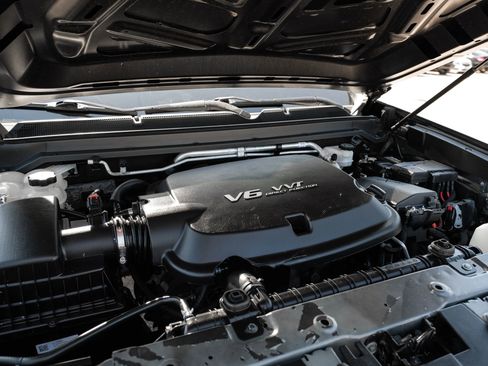 Used 2019 Chevrolet Colorado W/T w/ WT Convenience Package image 46