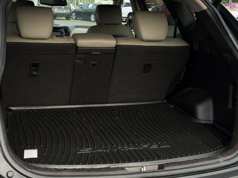 Used 2018 Hyundai Santa Fe Sport w/ 2.4L Tech Package 04 image 28