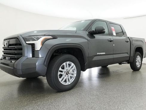 New 2026 Toyota Tundra SR5 AWD/4WD image 17