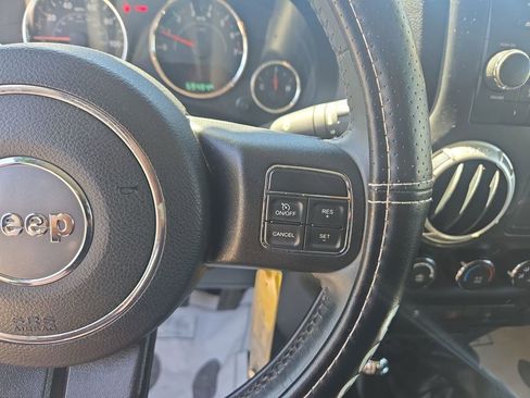 Used 2017 Jeep Wrangler Sahara w/ Connectivity Group image 36