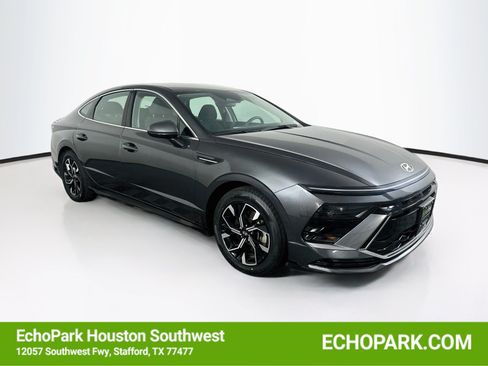 Used 2025 Hyundai Sonata SEL FWD image 1