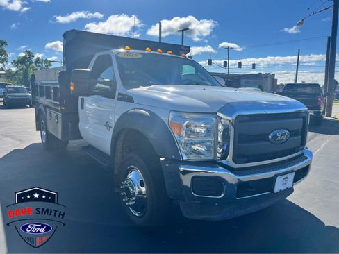 Used 2015 Ford F550 4x4 Regular Cab Super Duty image 2