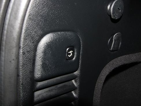 Used 2020 Jeep Grand Cherokee Overland image 43