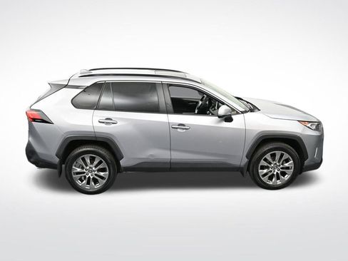 Used 2019 Toyota RAV4 Limited AWD/4WD image 21