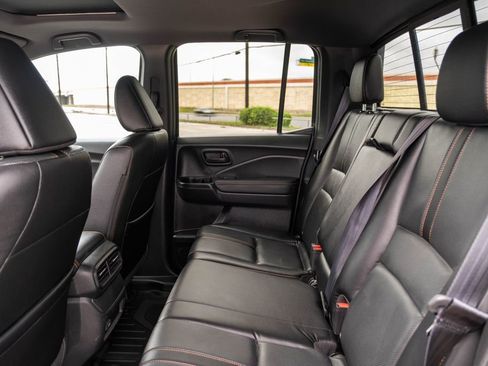 Used 2025 Honda Ridgeline TrailSport image 15