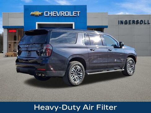Used 2025 Chevrolet Suburban Z71 image 9