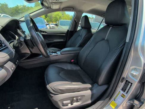 Used 2024 Toyota Camry XSE image 13