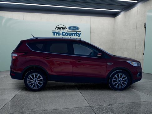 Used 2018 Ford Escape Titanium w/ Ford Safe & Smart Package image 8