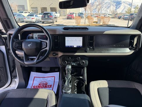 Used 2023 Ford Bronco Big Bend w/ Sasquatch Package image 20