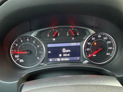 Used 2023 GMC Terrain SLT image 14