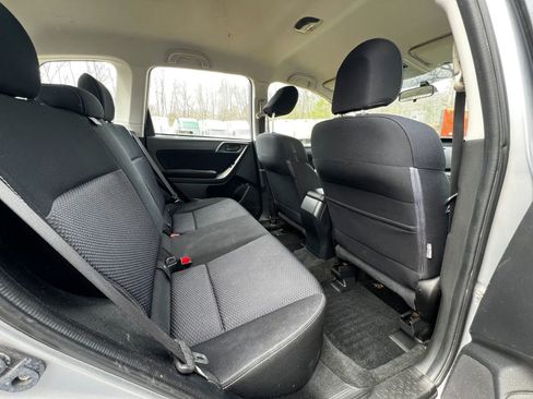 Used 2015 Subaru Forester 2.5i image 12