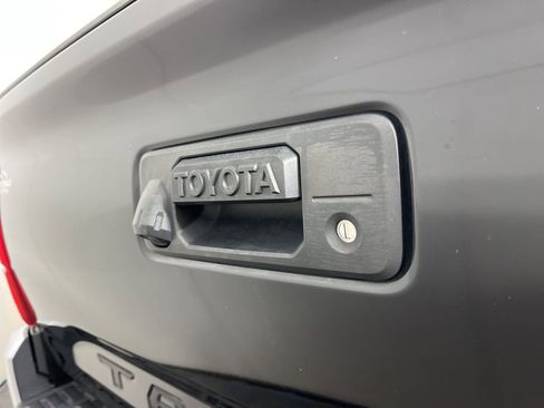 Used 2022 Toyota Tacoma SR5 image 10