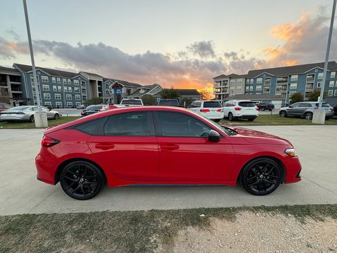 Certified 2022 Honda Civic Sport image 9