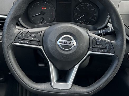 Used 2022 Nissan Altima 2.5 S FWD image 10